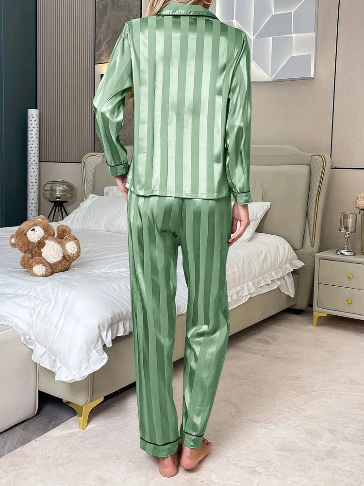Pijama Terno de Cetim feminino