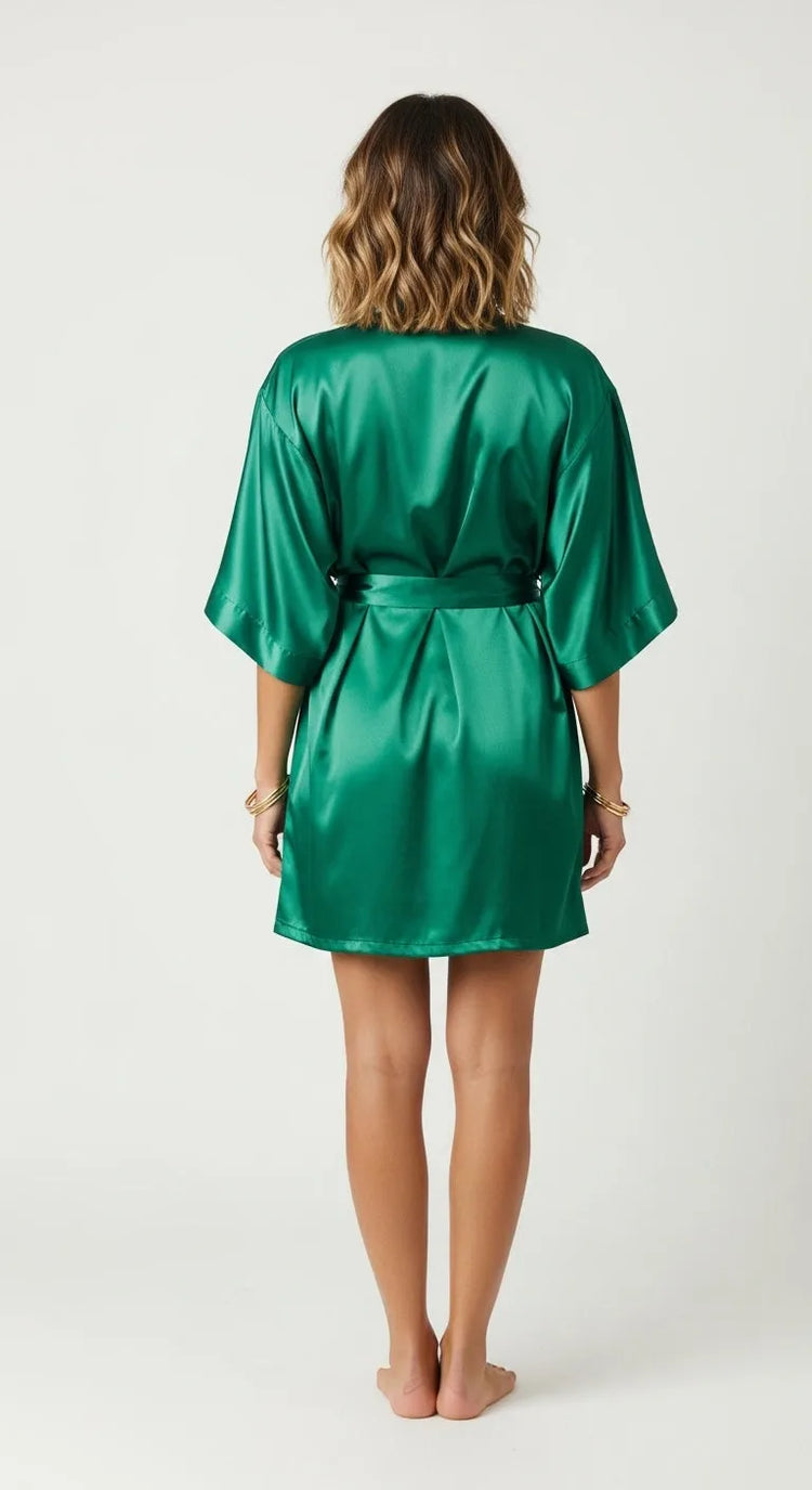 robe kimono verde - costas com faixa ajustável e acabamento limpo