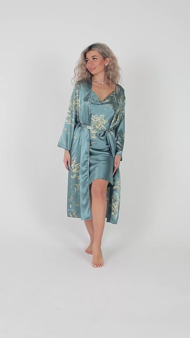 Conjunto Robe e Camisola de Cetim Floral