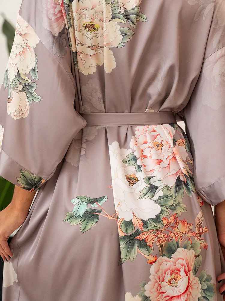 robe kimono lilás floral costas completas manga nas costas