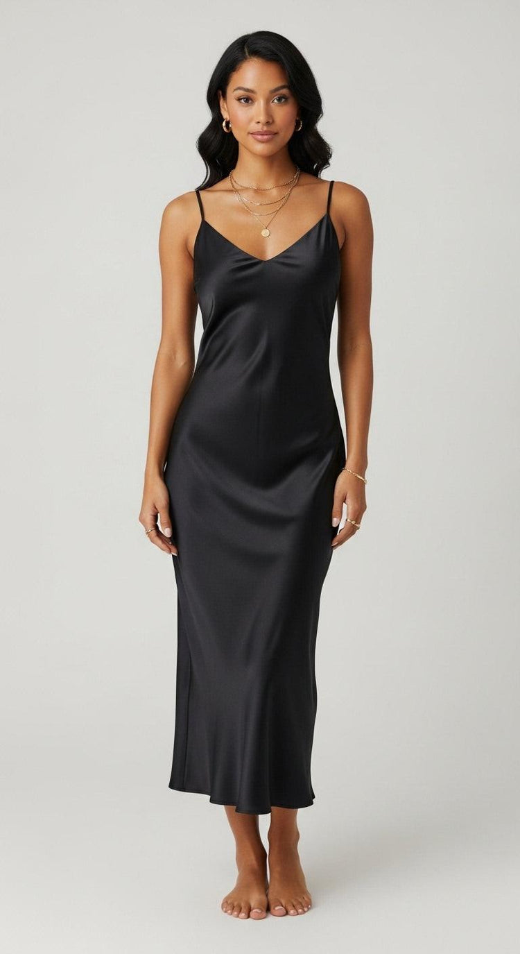 vestido de cetim midi preto - vista frontal - decote V, alças finas, barra midi, visual clássico para festa e jantar